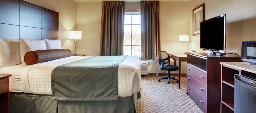 Cobblestone Inn & Suites-Kersey Екстер'єр фото